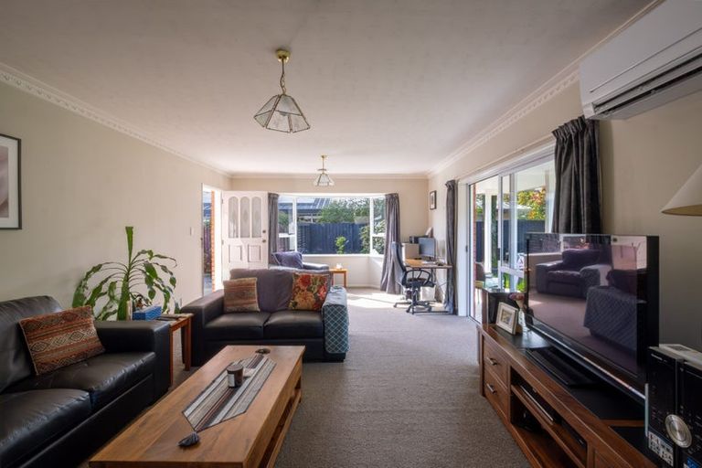 Photo of property in 1/100 Centaurus Road, Huntsbury, Christchurch, 8022