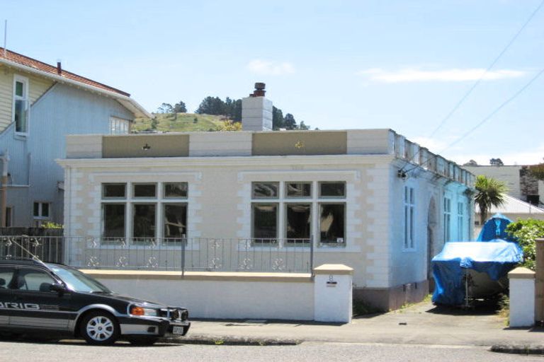 Photo of property in 8 Menzies Street, Sumner, Christchurch, 8081