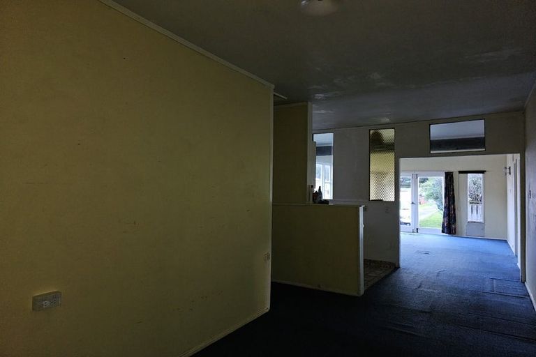 Photo of property in 51 The Parade, Island Bay, Wellington, 6023