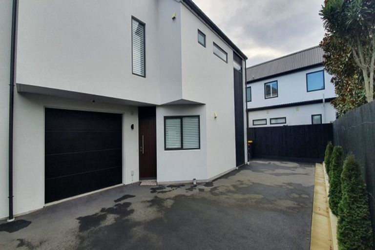 Photo of property in 20d Hewitts Road, Merivale, Christchurch, 8014