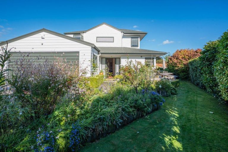 Photo of property in 10 Haines Grove, Rainbow Point, Taupo, 3330