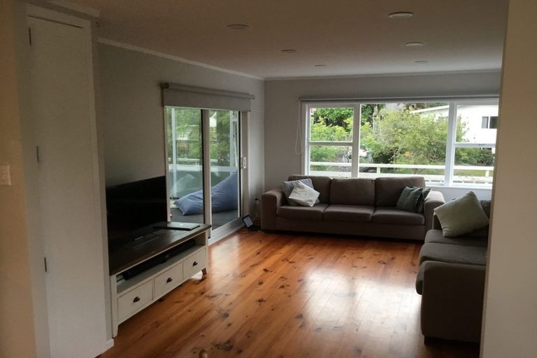 Photo of property in 58 Saffron Street, Birkdale, Auckland, 0626