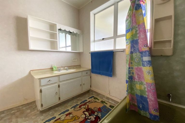 Photo of property in 166 Clyde Street, Balclutha, 9230