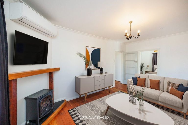 Photo of property in 23 Ross Street, Marton, 4710