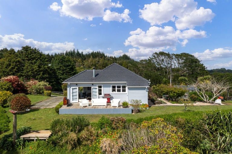 Photo of property in 682b Krippner Road, Puhoi, Silverdale, 0994