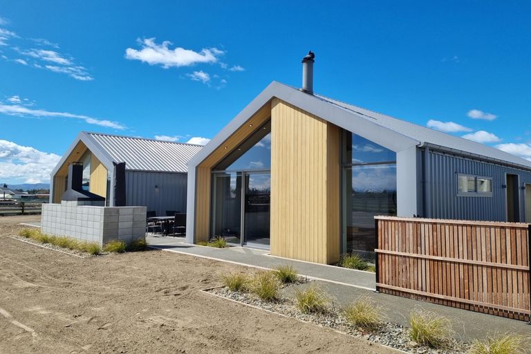 Photo of property in 21 Peak Drive, Twizel, 7901