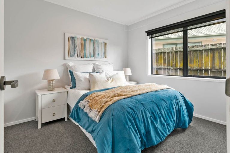 Photo of property in 2a Redwood Drive, Massey, Auckland, 0614