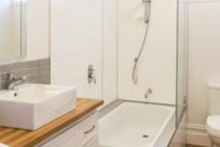 Photo of property in 1/15 Emerson Street, Berhampore, Wellington, 6023