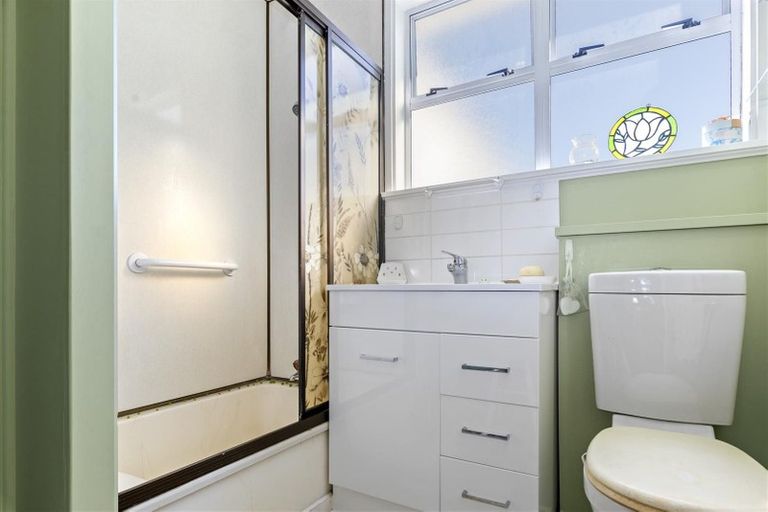 Photo of property in 32 Mahoe Street, Glenholme, Rotorua, 3010