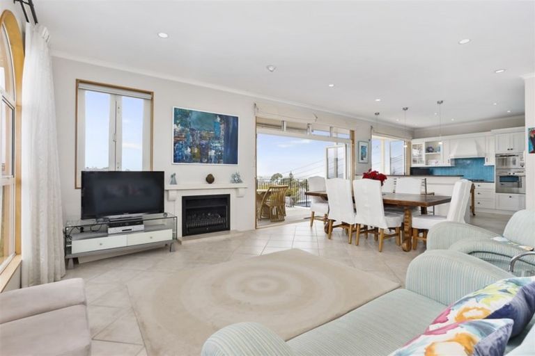 Photo of property in 31 Prospect Terrace, Milford, Auckland, 0620