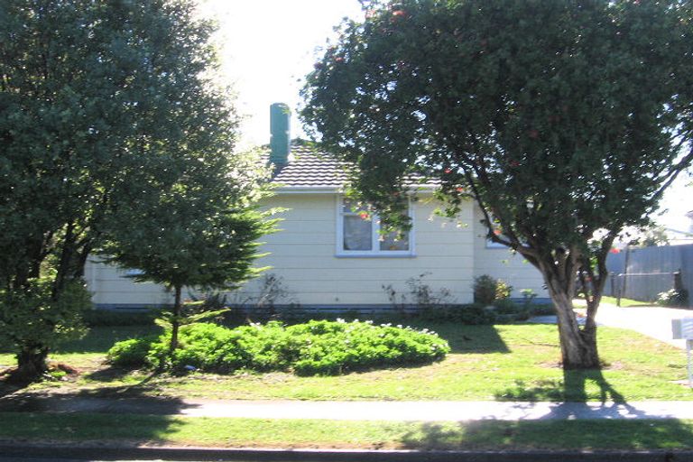 Photo of property in 23 Curling Crescent, Onekawa, Napier, 4110