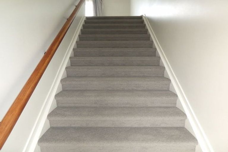 Photo of property in 1/744 Te Atatu Road, Te Atatu Peninsula, Auckland, 0610