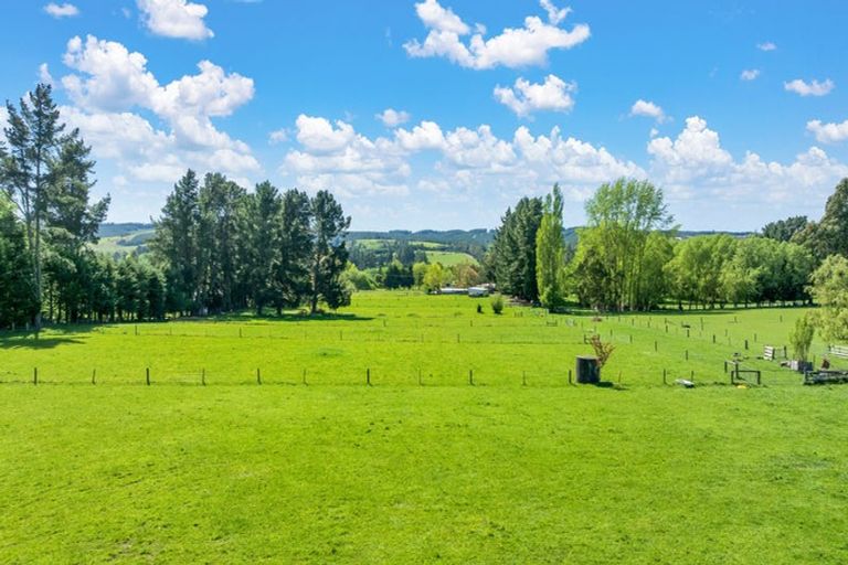 Photo of property in 447 Loburn Whiterock Road, Loburn, Rangiora, 7472