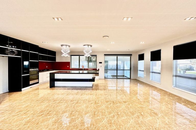 Photo of property in 33 Rohi Place, Flat Bush, Auckland, 2019