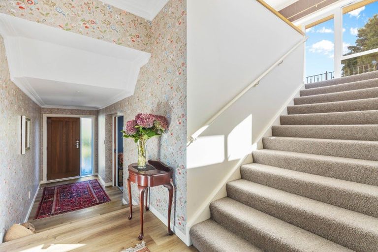 Photo of property in 305 Mangorei Road, Merrilands, New Plymouth, 4312