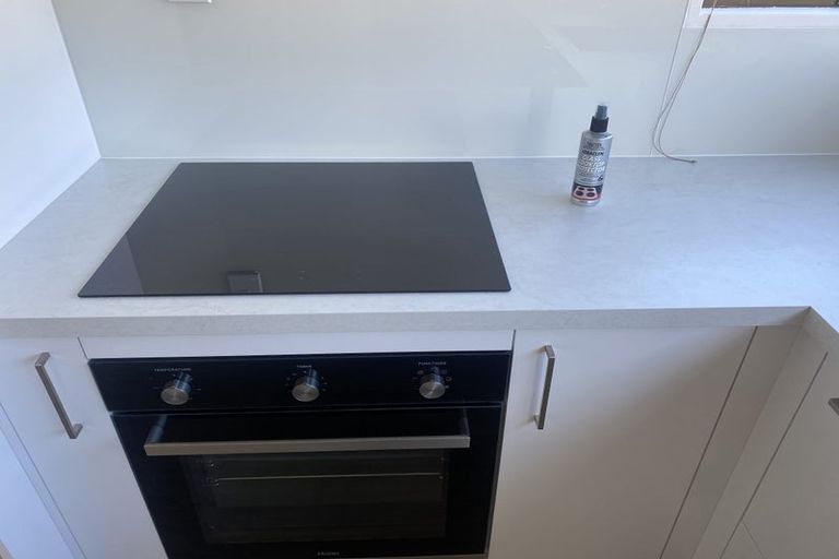 Photo of property in 20 Taupata Street, Redcliffs, Christchurch, 8081