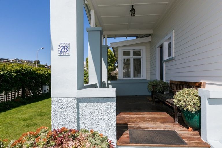 Photo of property in 28 Coleman Terrace, Hospital Hill, Napier, 4110