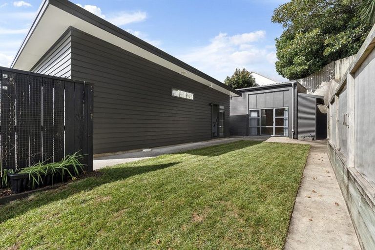 Photo of property in 14e Clinton Street, Fitzroy, New Plymouth, 4312