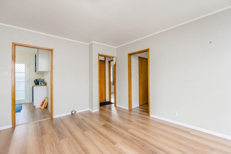 Photo of property in 3/135 Titirangi Road, New Lynn, Auckland, 0600