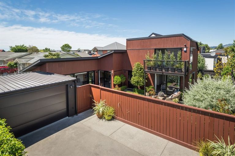 Photo of property in 28a Taylors Avenue, Bryndwr, Christchurch, 8052
