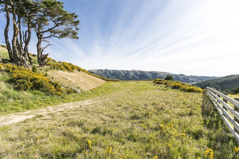 Photo of property in 201 Bing Lucas Drive, Tawa, Wellington, 5028