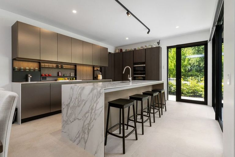 Photo of property in 25 Carlton Mill Road, Merivale, Christchurch, 8014