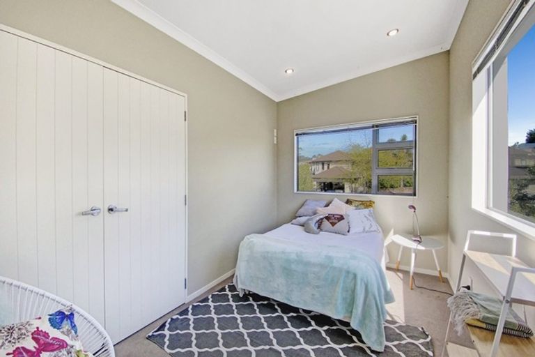 Photo of property in 113 Aberley Road, Schnapper Rock, Auckland, 0632