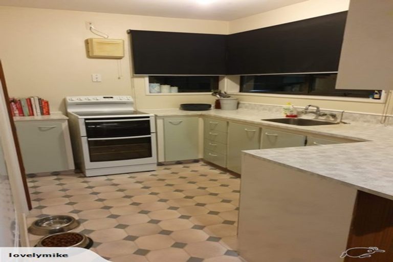 Photo of property in 2/12 Camrose Place, Ilam, Christchurch, 8041