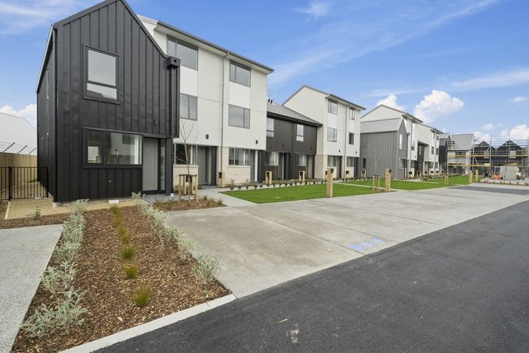 Photo of property in 2/130 Richmond Street, Petone, Lower Hutt, 5012