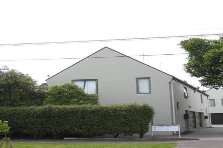 Photo of property in 2/13 Crohane Place, Addington, Christchurch, 8024