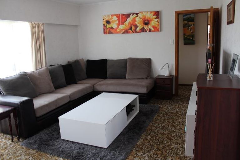 Photo of property in 24 Dalesford Street, Silverdale, Hamilton, 3216