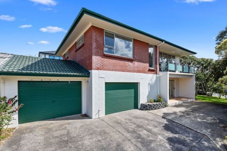 Photo of property in 1/140 Churchill Road, Rothesay Bay, Auckland, 0630