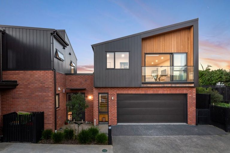 Photo of property in 12 Mahinga Kai Way, Belmont, Auckland, 0622