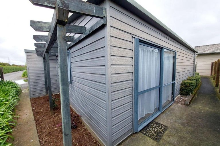 Photo of property in 318 Manutahi Road, Lepperton, New Plymouth, 4372