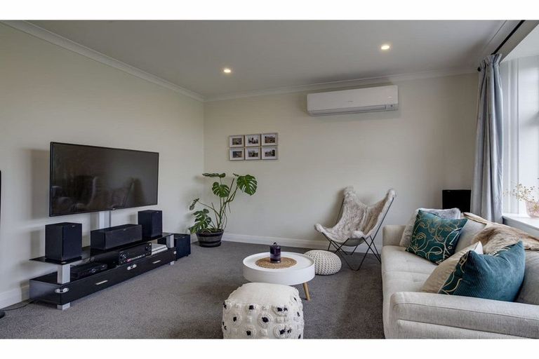 Photo of property in 61 Avenue Road, West End, Timaru, 7910