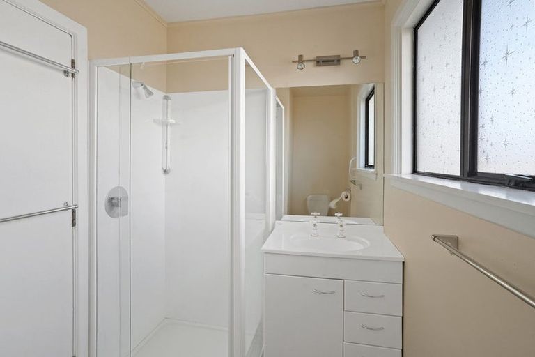 Photo of property in 27 Branston Street, Hornby, Christchurch, 8042