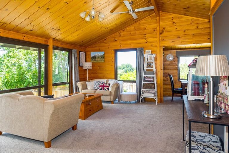 Photo of property in 10 Bridge Street, Geraldine, 7930