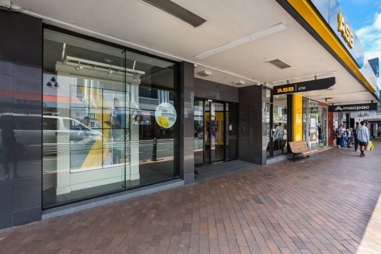 Photo of property in 290 George Street, Stokes Valley, Lower Hutt, 5019