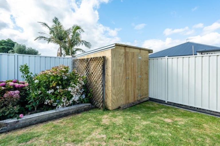 Photo of property in 19 Margaret Place, Lytton West, Gisborne, 4010