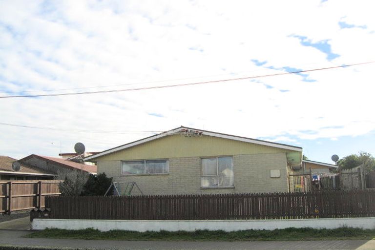 Photo of property in 3/12 Hood Street, New Brighton, Christchurch, 8061
