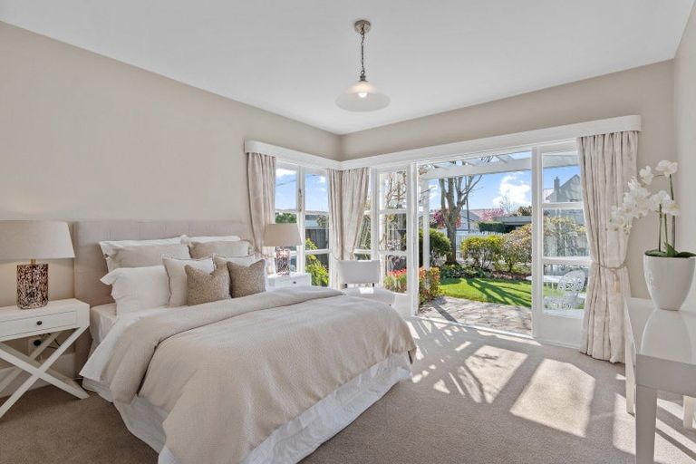 Photo of property in 20 Roa Road, Fendalton, Christchurch, 8041