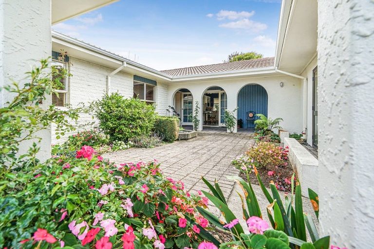 Photo of property in 51 Glen Lynne Avenue, Queenwood, Hamilton, 3210