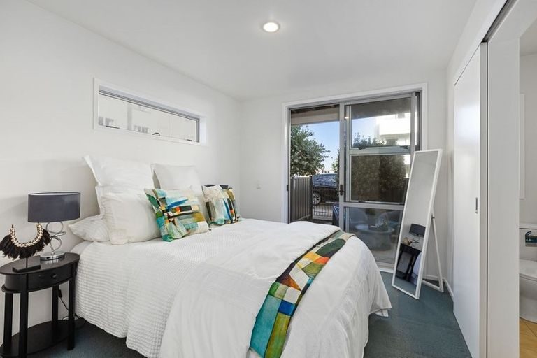 Photo of property in 19/3 Riverside Road, Orewa, 0931