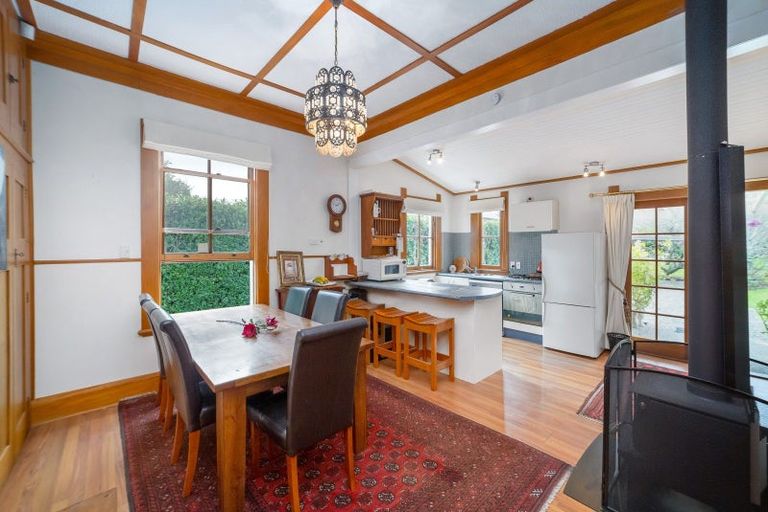 Photo of property in 44 Victoria Street, Carterton, 5713