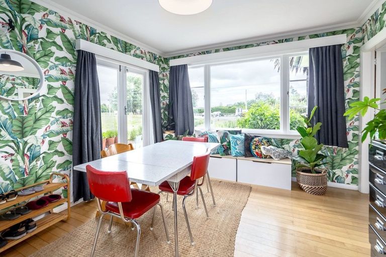 Photo of property in 2437 State Highway 2, Greytown, 5794