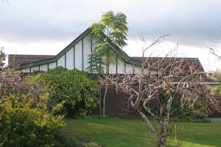 Photo of property in 14 Salmond Place, Dinsdale, Hamilton, 3204