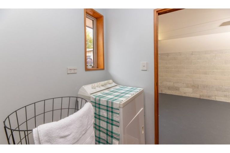 Photo of property in 2/48 Colwyn Street, Bryndwr, Christchurch, 8053