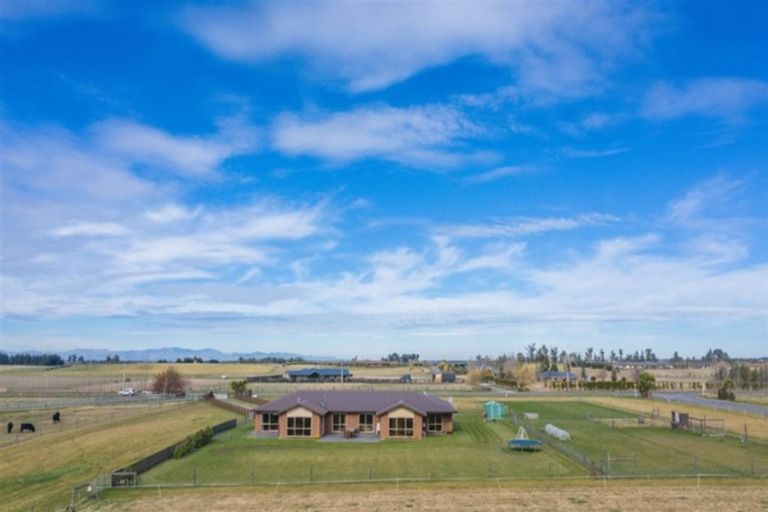 Photo of property in 124 Hodgsons Road, Loburn, Rangiora, 7472