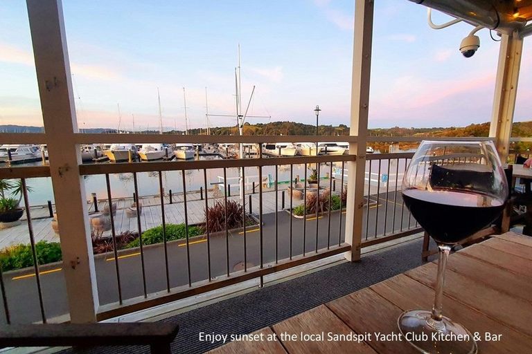 Photo of property in 1080 Sandspit Road, Sandspit, Warkworth, 0982