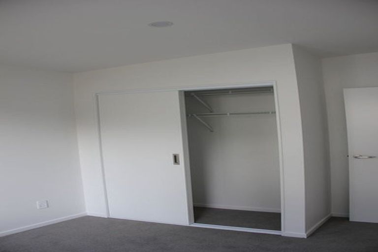 Photo of property in 15/62 Spenmoor Street, Newlands, Wellington, 6037